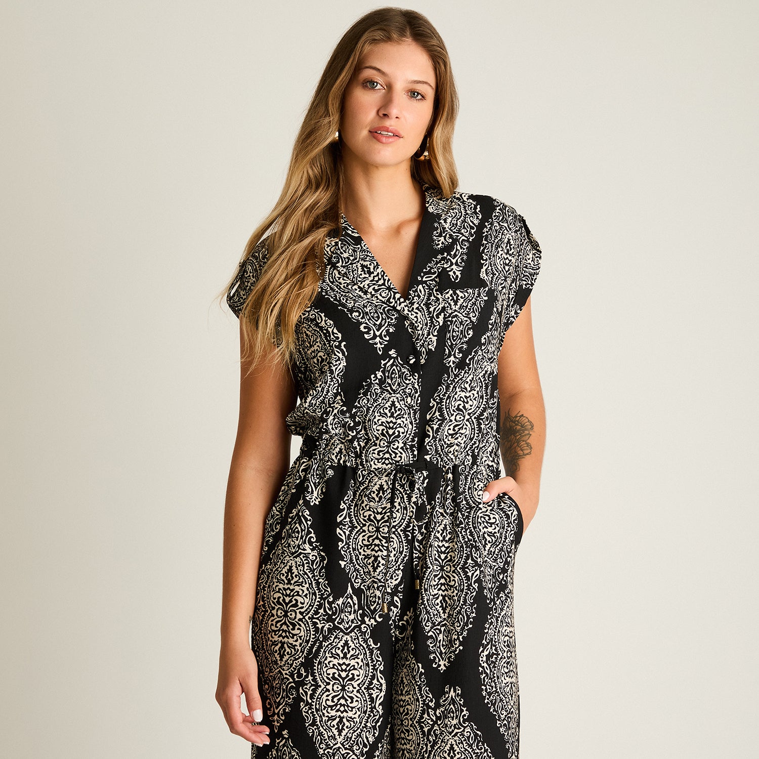 Enterito Negro Wide leg No Elasticado Calce Normal