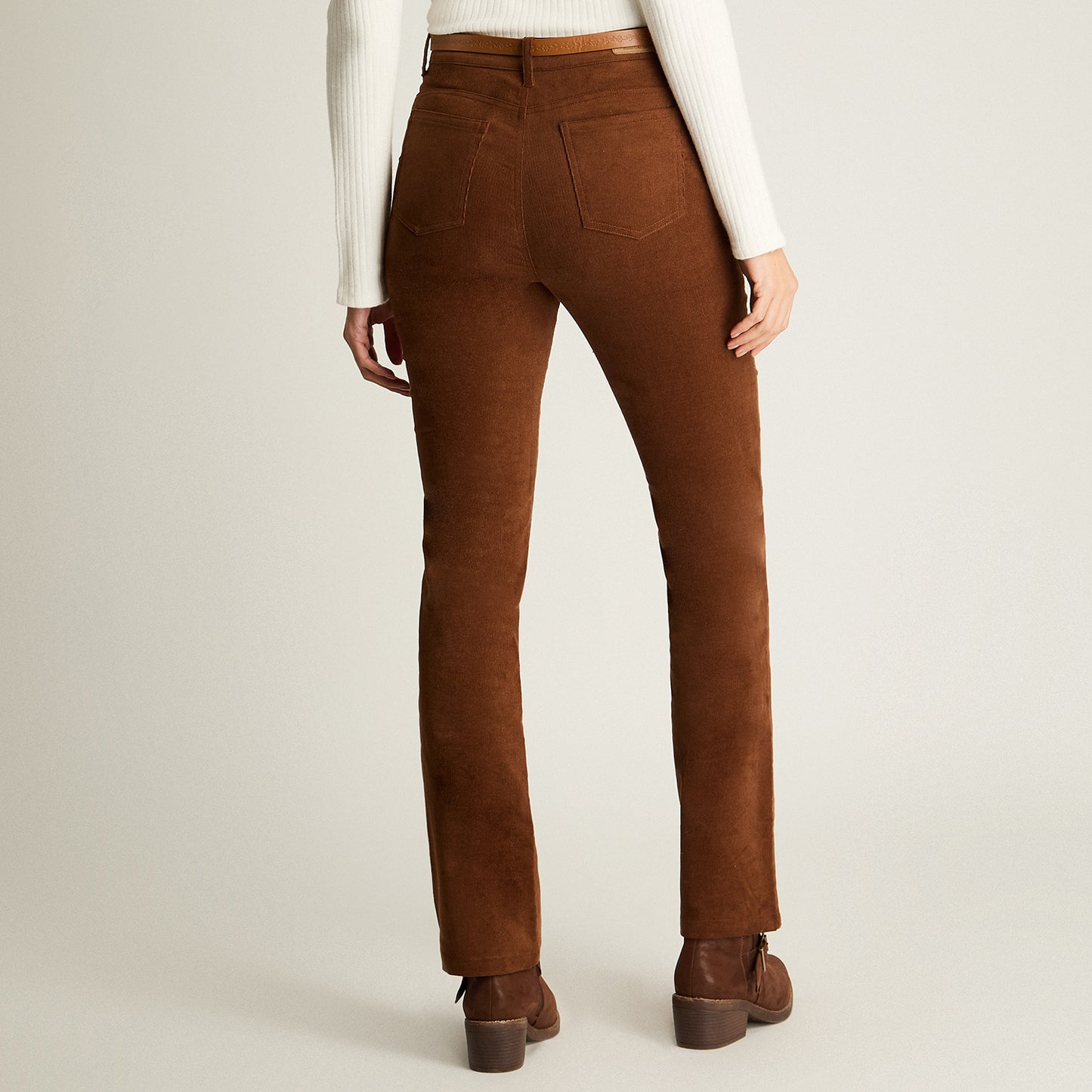 Pantalón De Cotele 5 Bolsillos Con Cinturón Café