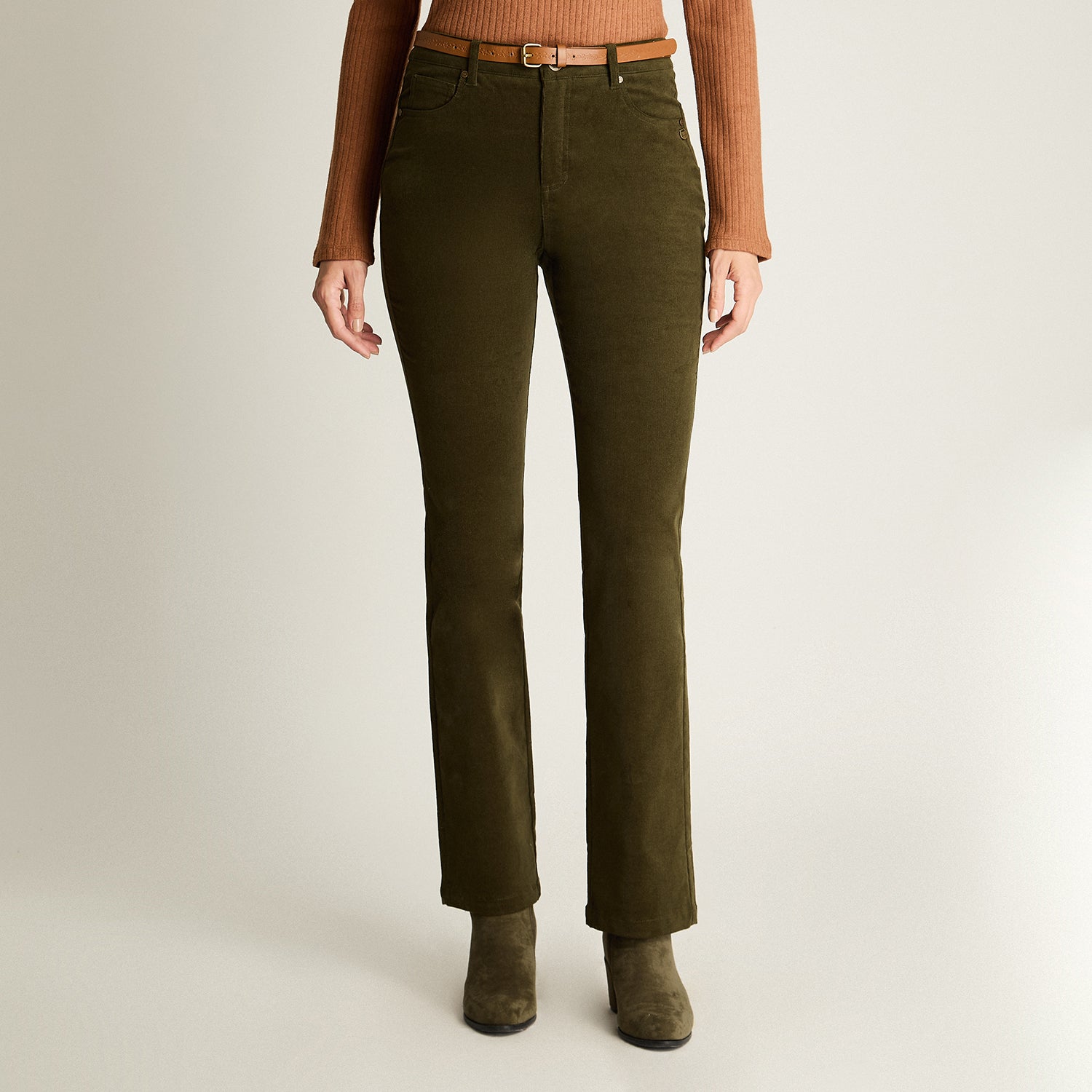 Pantalón De Cotele 5 Bolsillos Con Cinturón Verde