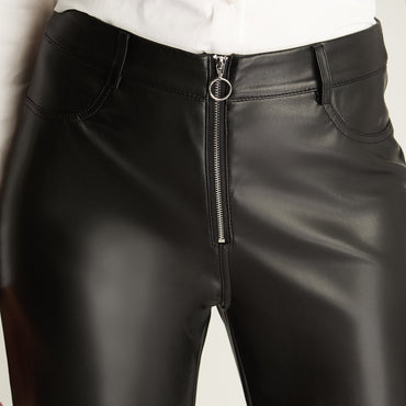 Pantalón Wide Leg Bolsillos Y Cierre Metalico Negro