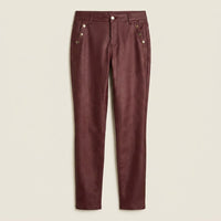 Pantalón Sport Burdeo Corte Slim en plano