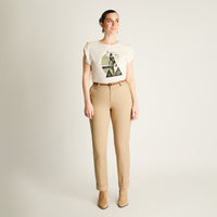 Pantalón Beige con Cinturón Trenzado