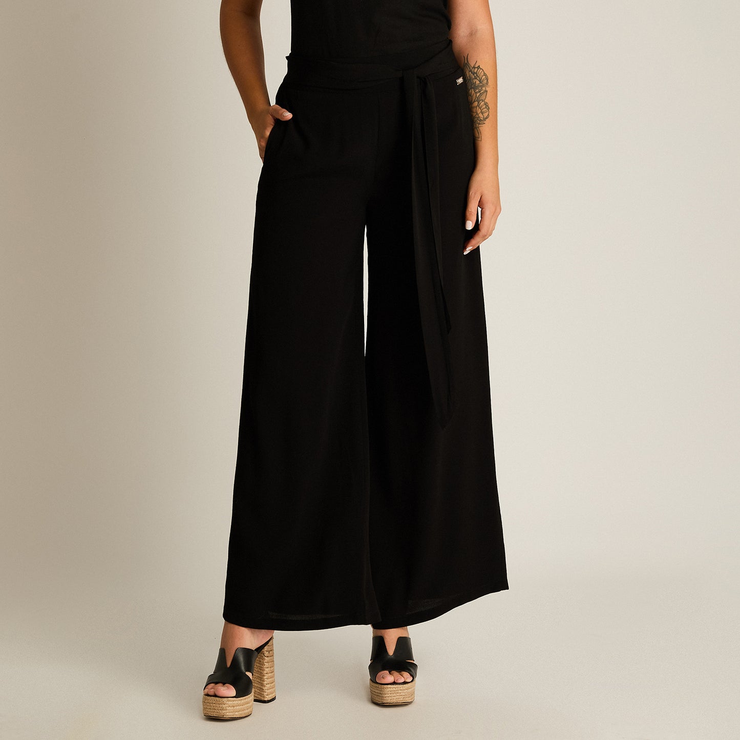 Pantalon Sport Negro Palazzo No Elasticado Calce Normal