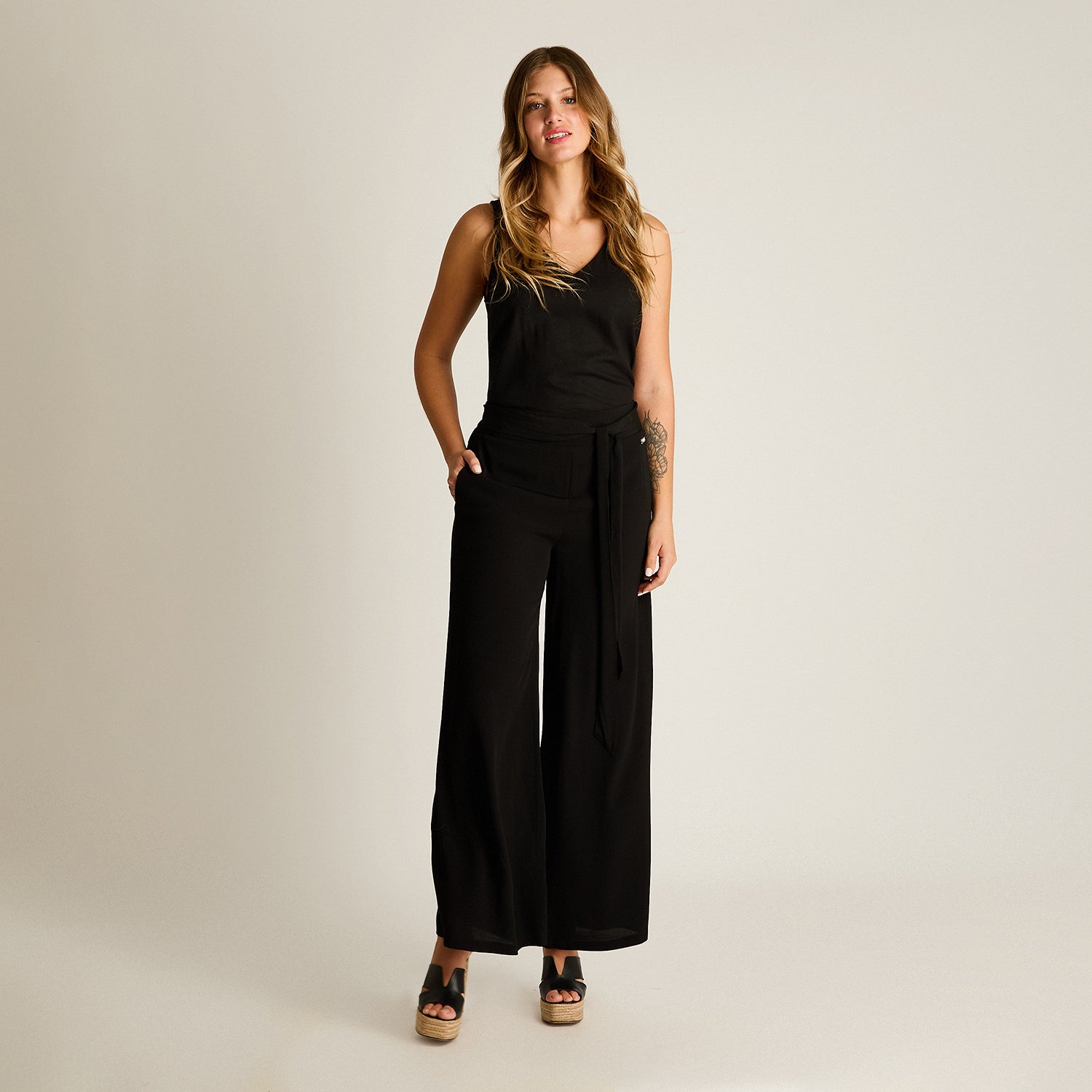 Pantalon Sport Negro Palazzo No Elasticado Calce Normal