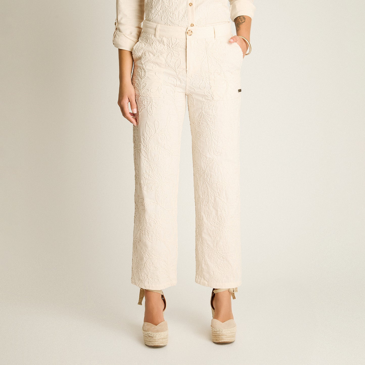 Pantalon Sport Arena Elasticidad Nula Sin Forro Calce Normal Tela Plano