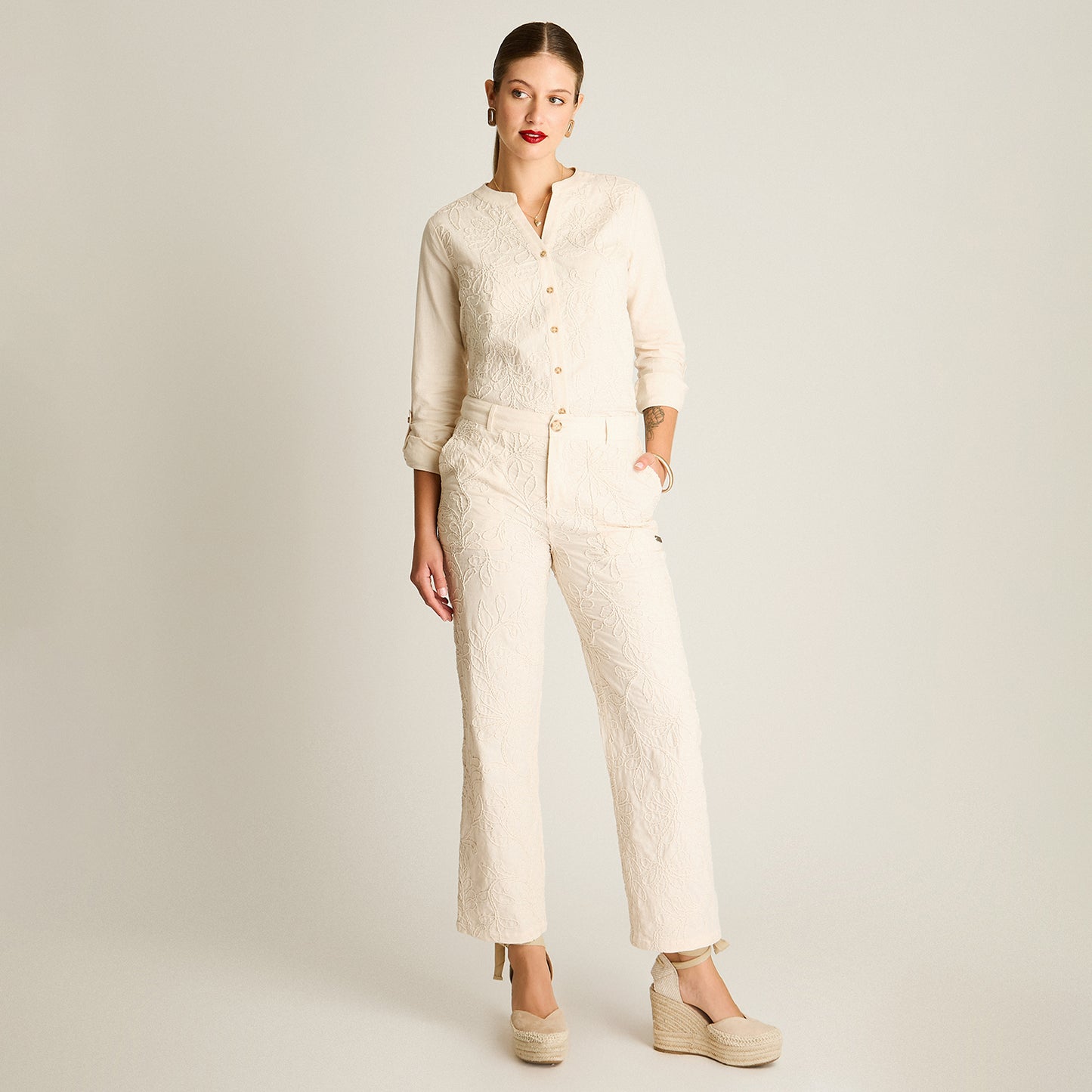 Pantalon Sport Arena Elasticidad Nula Sin Forro Calce Normal Tela Plano