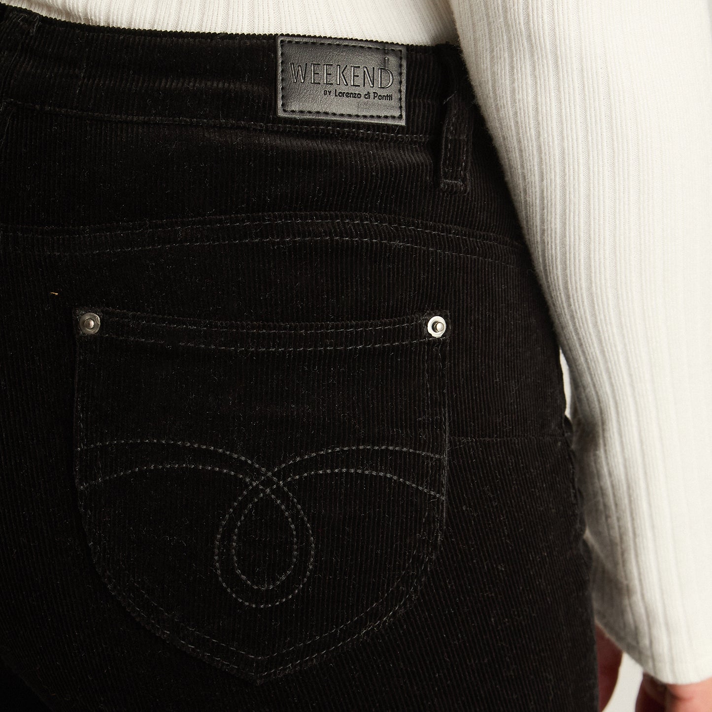 Pantalon Sport Negro Elasticidad Media Sin Forro Calce Normal Tela Punto