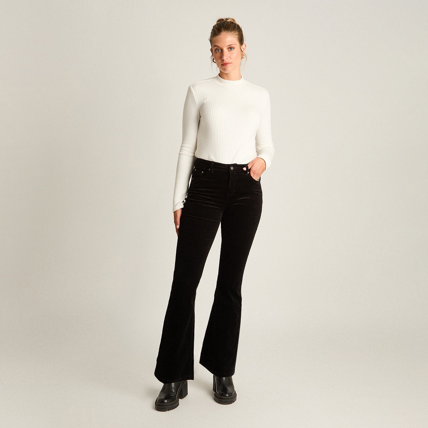 Pantalon Sport Negro Elasticidad Media Sin Forro Calce Normal Tela Punto