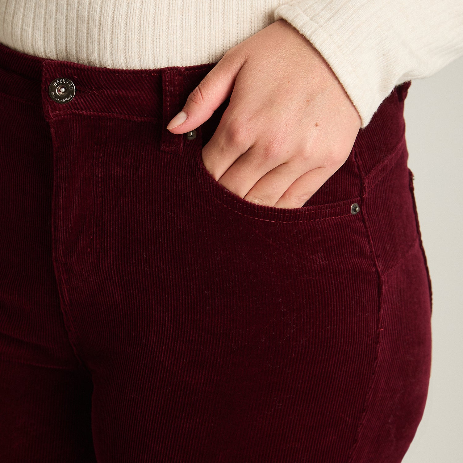 Pantalon Sport Burdeo Elasticidad Media Sin Forro Calce Normal Tela Punto