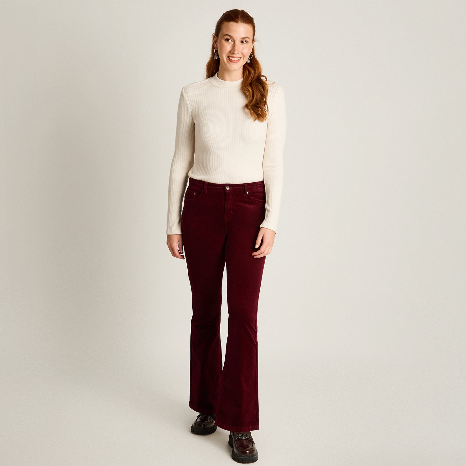 Pantalon Sport Burdeo Elasticidad Media Sin Forro Calce Normal Tela Punto