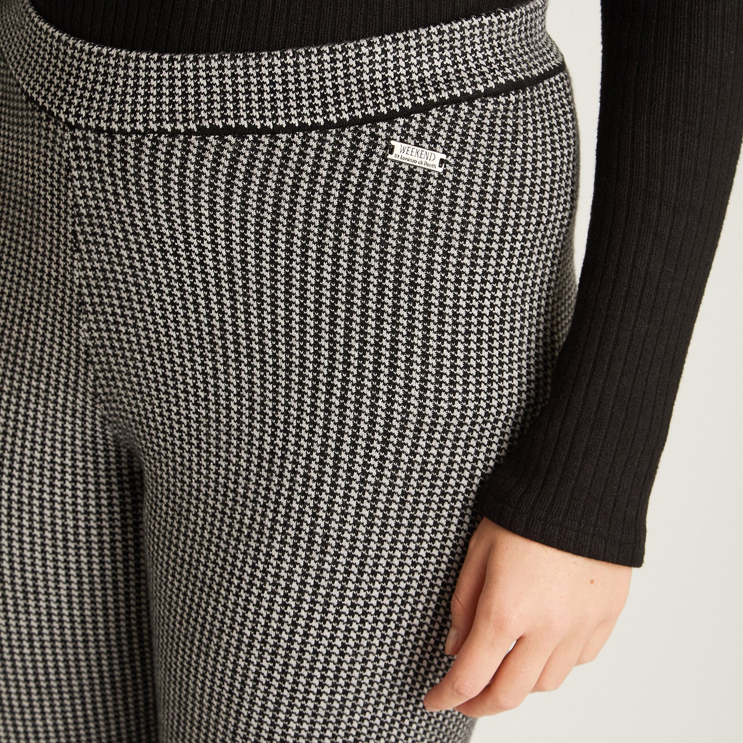 Pantalon Sport Gris Elasticidad Media Sin Forro Calce Normal Tela Tejido