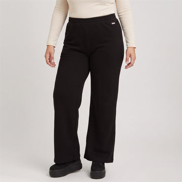 Pantalón Sport Palazzo Pretina Elasticada Negro en modelo plus size