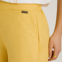 Pantalón Sport Culotte de Lino con Cinturón Mostaza