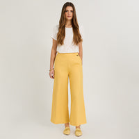 Pantalón Sport Culotte de Lino con Cinturón Mostaza