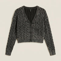 Cardigan Trenzado Con Botones Gris en plano