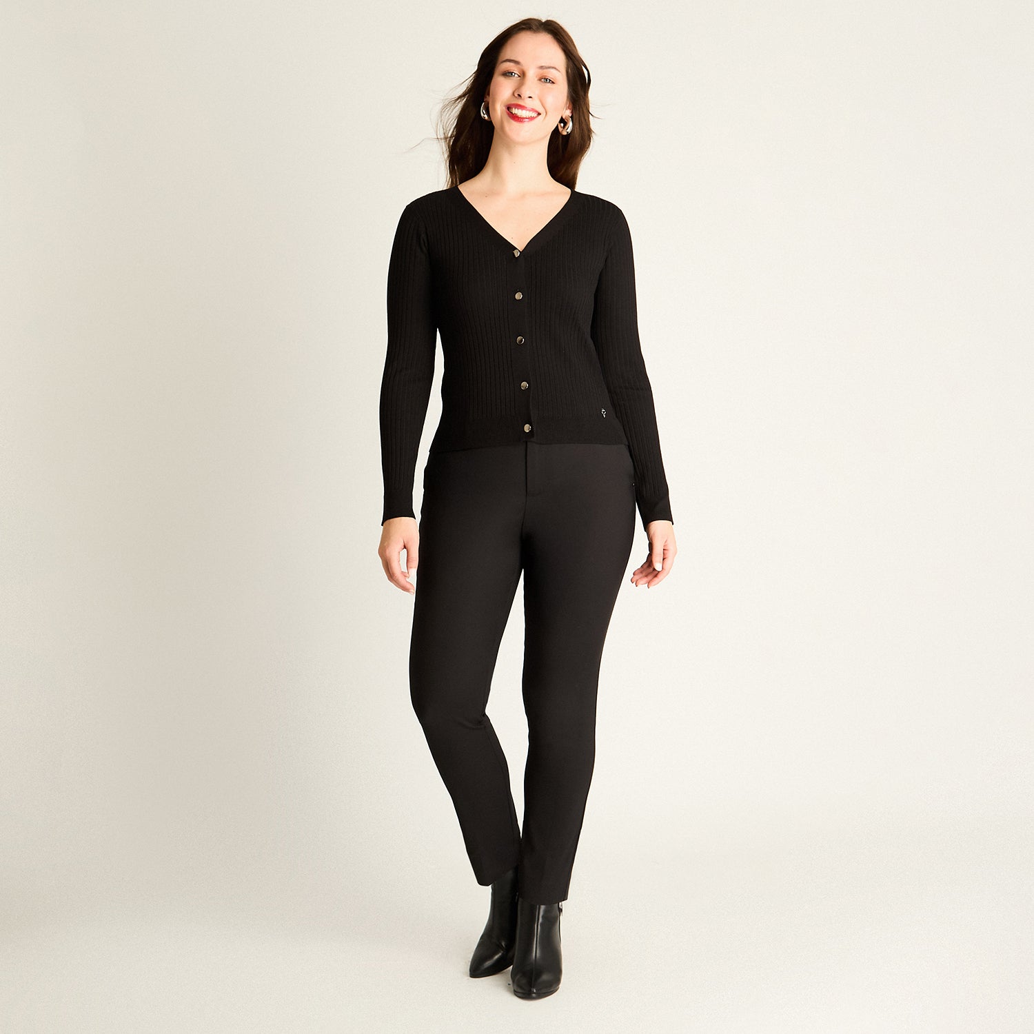 Cardigan Negro Manga Larga Elasticidad Media Sin Forro Calce Normal