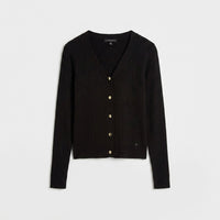 Cardigan Negro Acanalado Con Botones Dorados en plano
