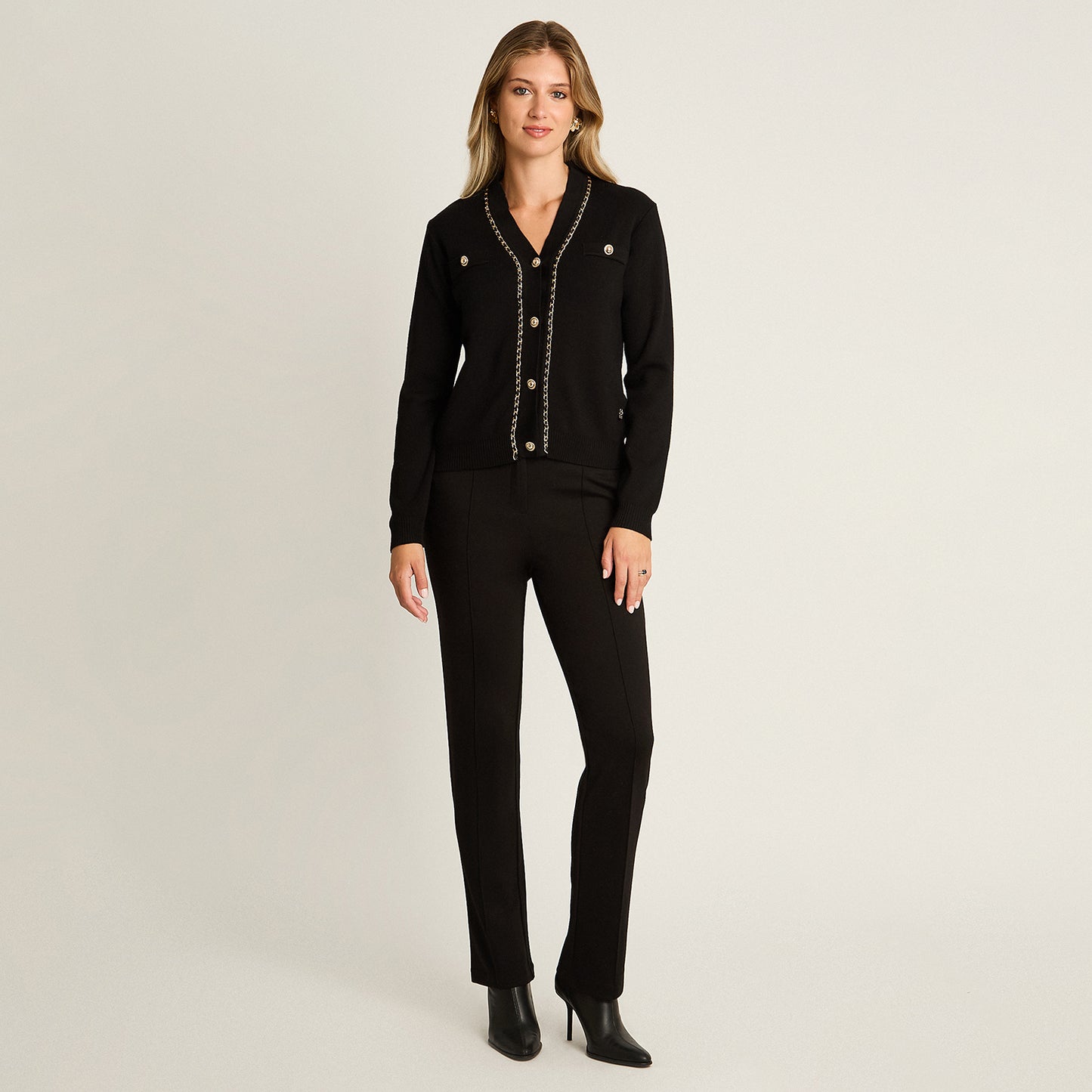 Cardigan Negro Manga Larga Elasticidad Media Sin Forro Calce Normal Tela Tejido