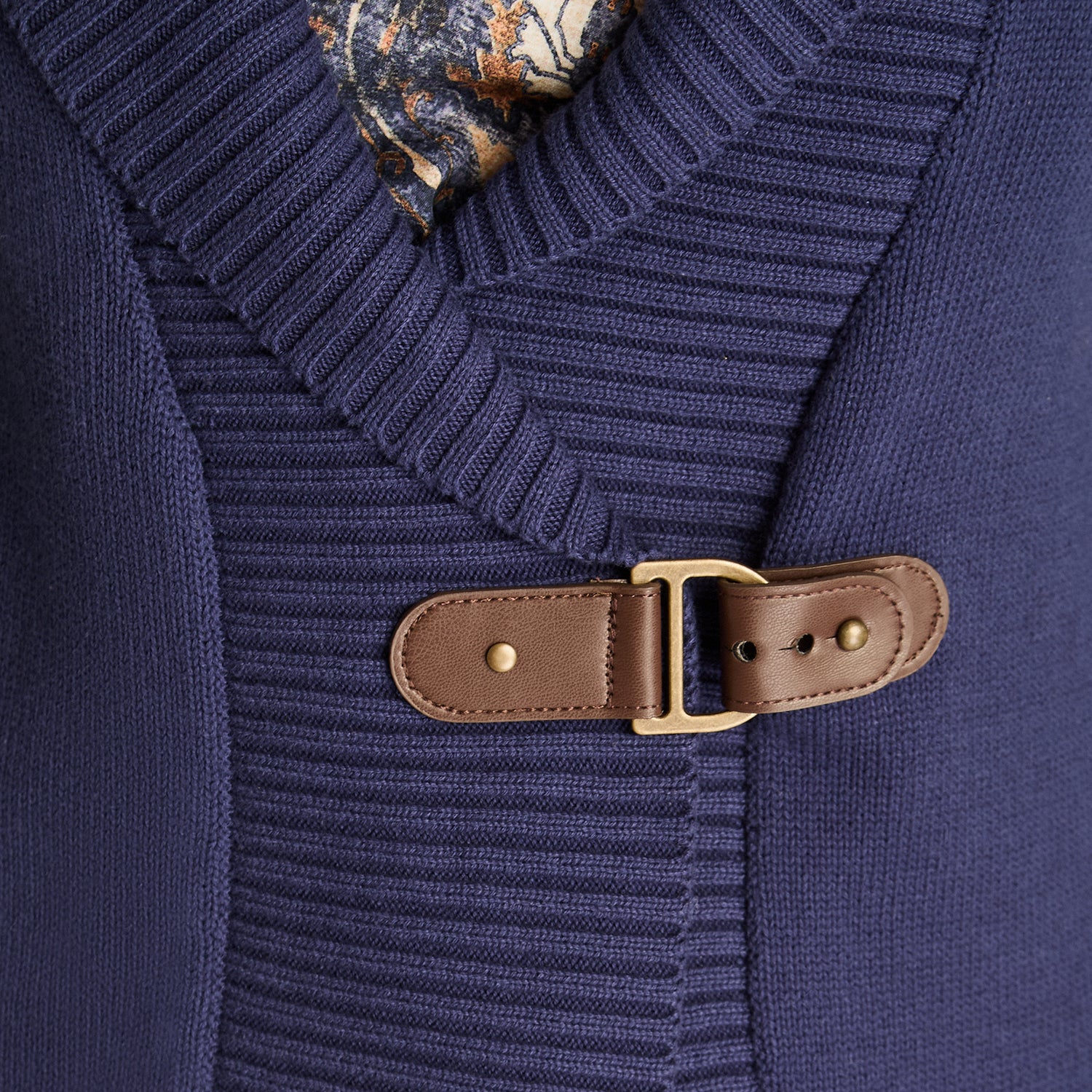 Cardigan Azul Manga Larga Elasticidad Baja Sin Forro Calce Normal Tela Tejido