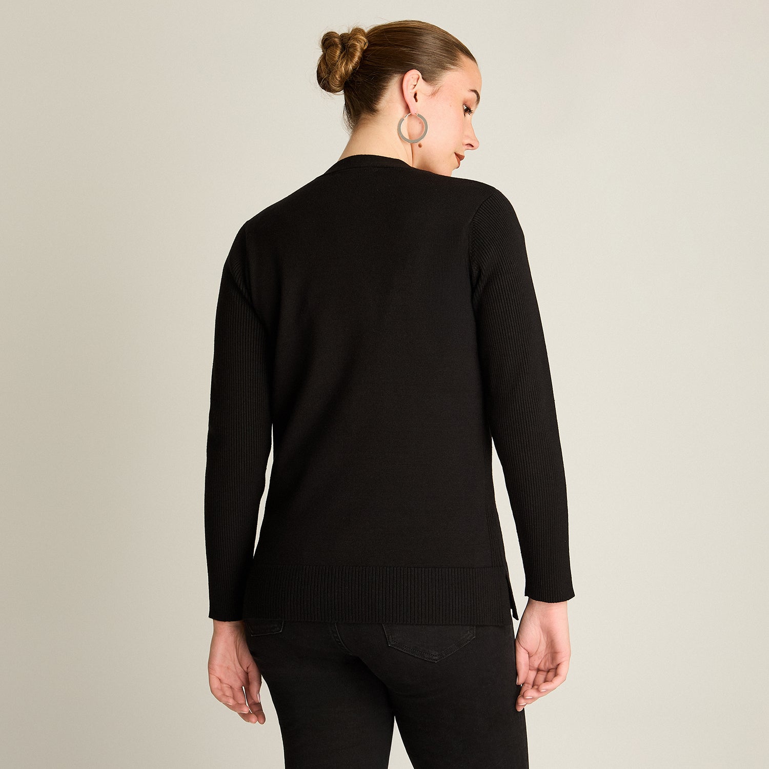 Cardigan Negro Manga Larga Elasticidad Baja Sin Forro Calce Normal Tela Tejido