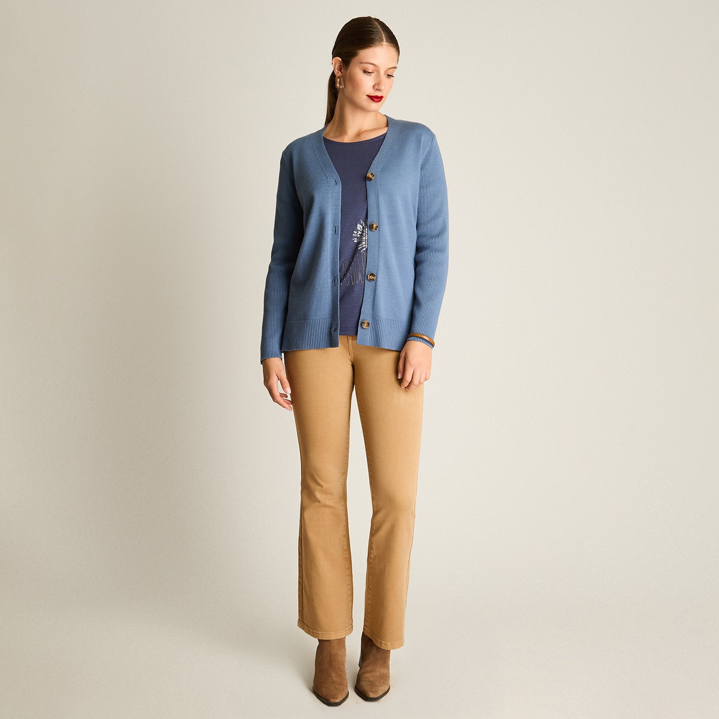 Cardigan Indigo Manga Larga Elasticidad Baja Sin Forro Calce Normal Tela Tejido