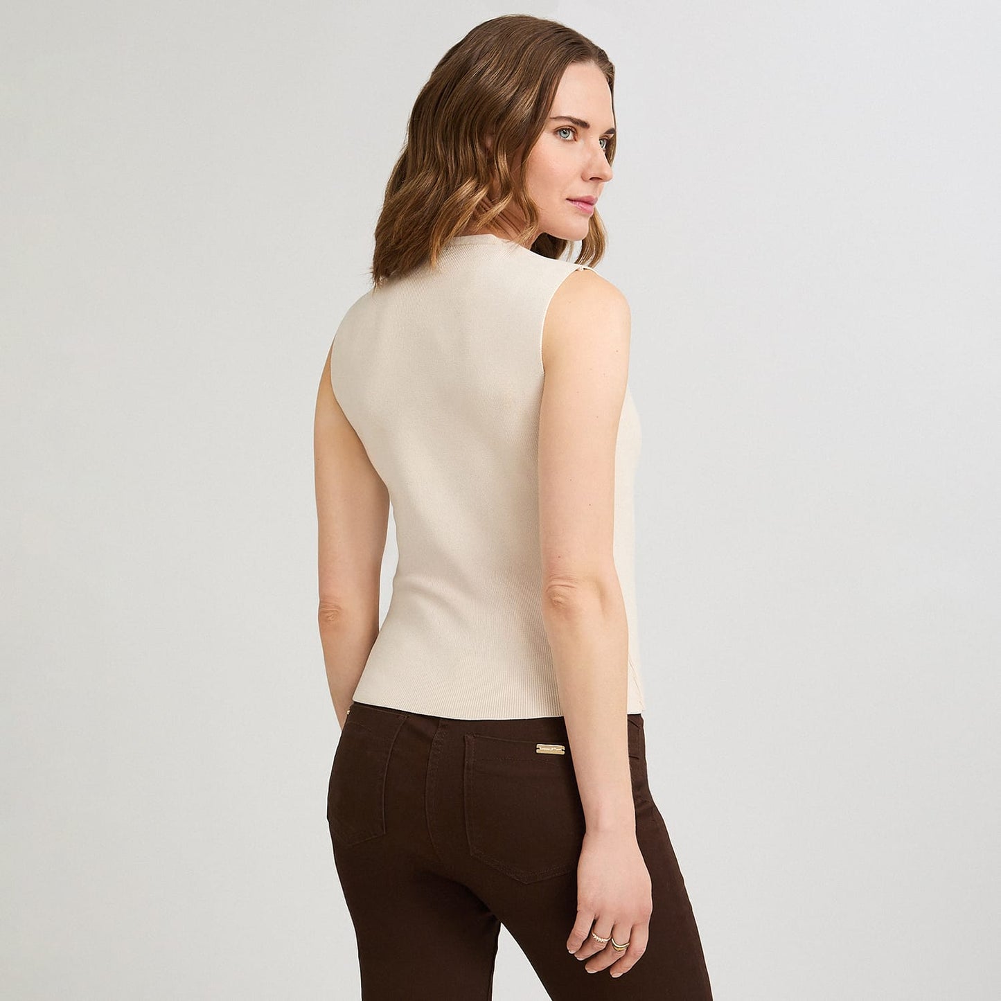 Cardigan sin Mangas Escote V Crudo