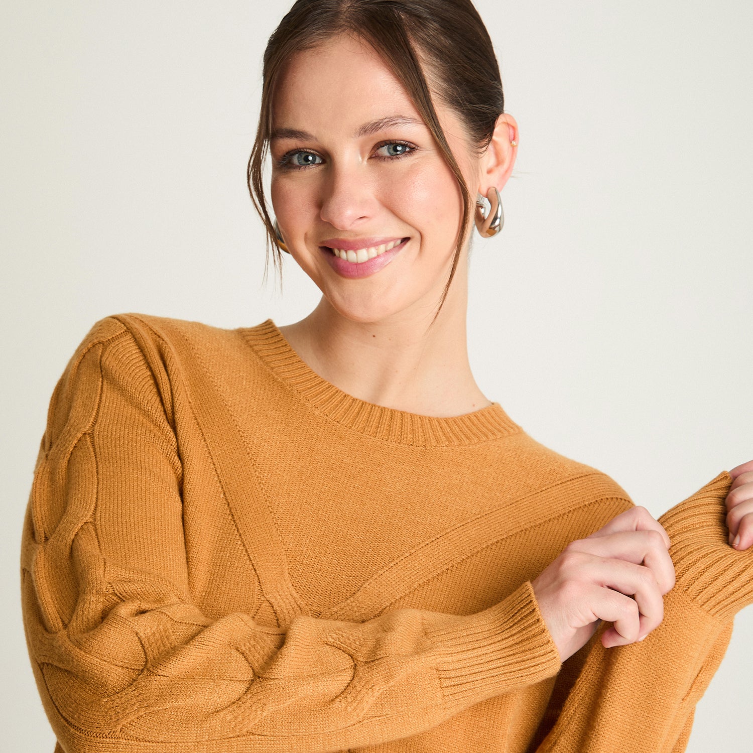 Sweater Escote Redondo Manga Larga Mostaza Lorenzo Di Pontti