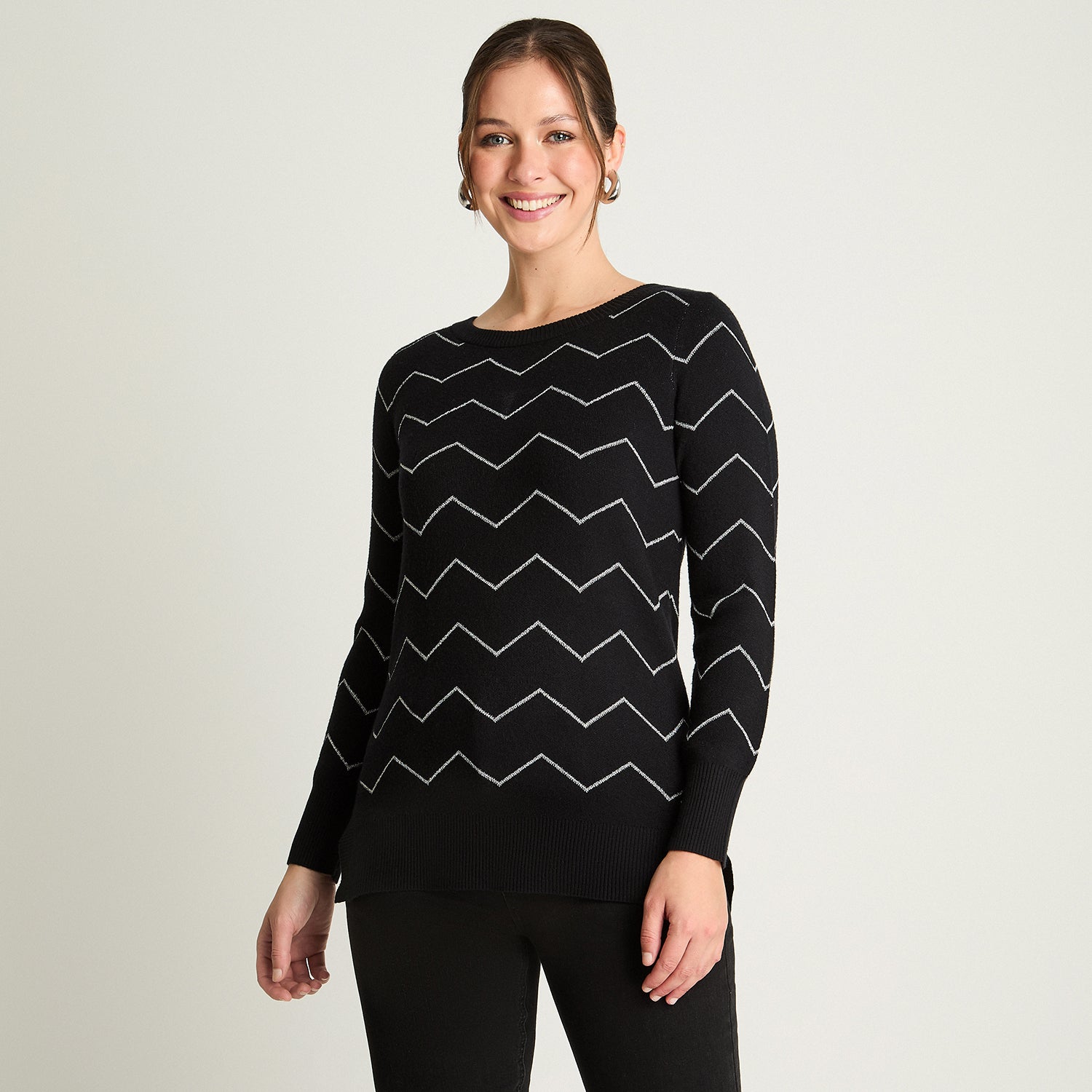 Sweater Escote Redondo Con Lineas Lurex Negro Lorenzo Di Pontti