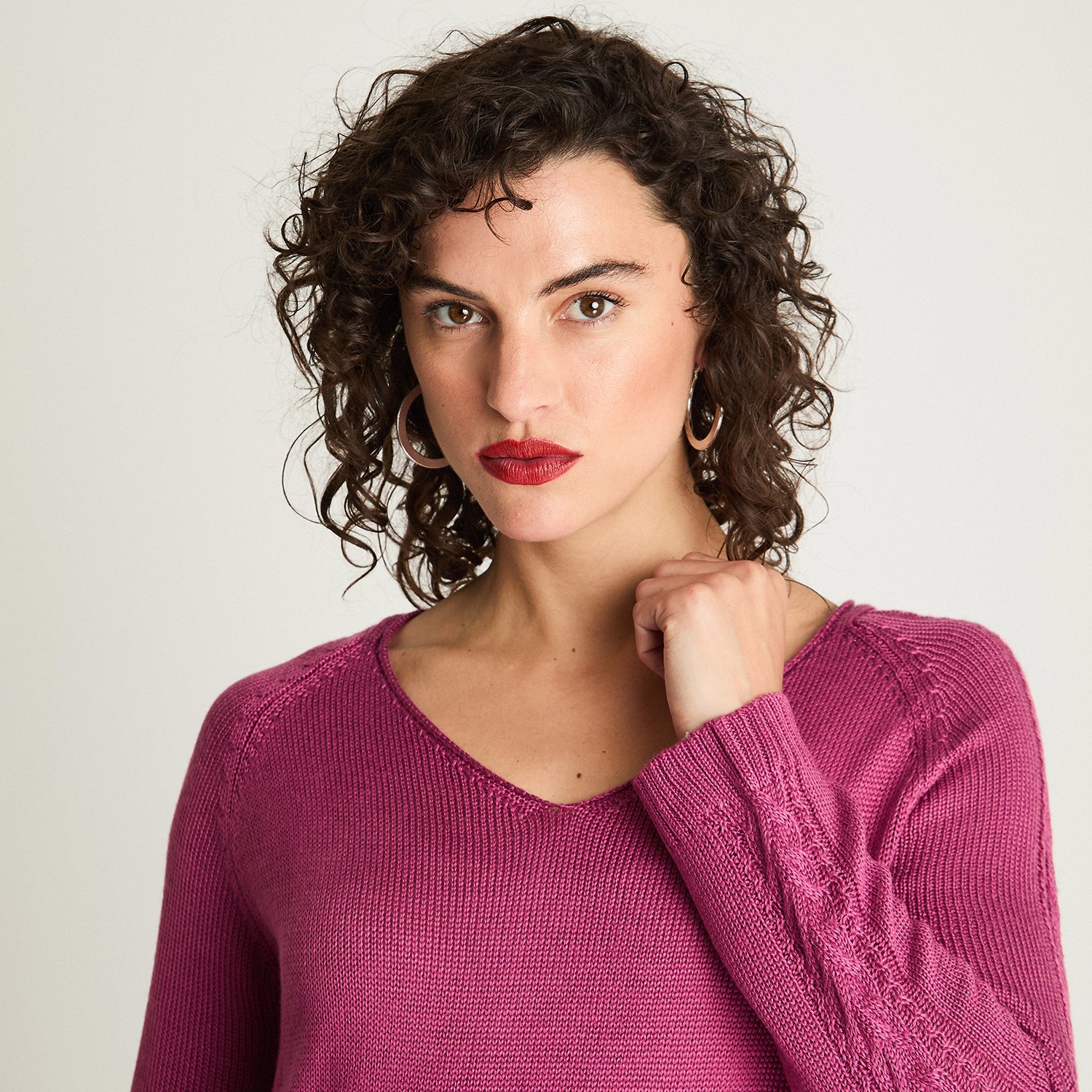 Sweater Escote V Básico Magenta Curvi