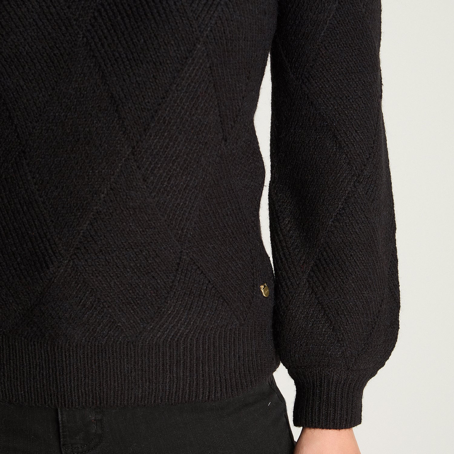 Sweater Manga Globo Rombos Negro Curvi