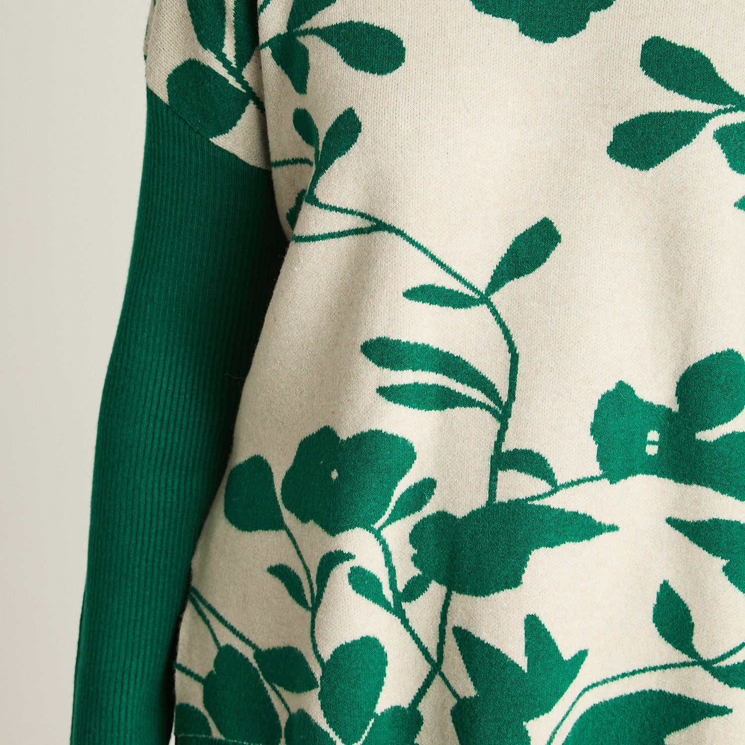Tejido Jacquard Manga Larga Cuello Redondo Verde Curvi