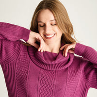 Sweater Cuello Bote Con Trenzado Magenta