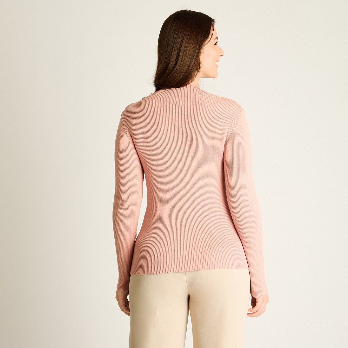 Sweater Rosado con Detalles Decorativos