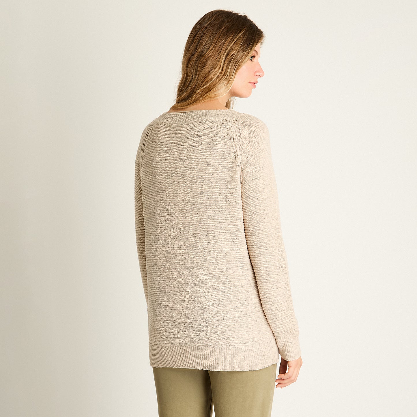 Sweater Beige Manga Larga Baja elasticidad Sin Forro Calce Normal