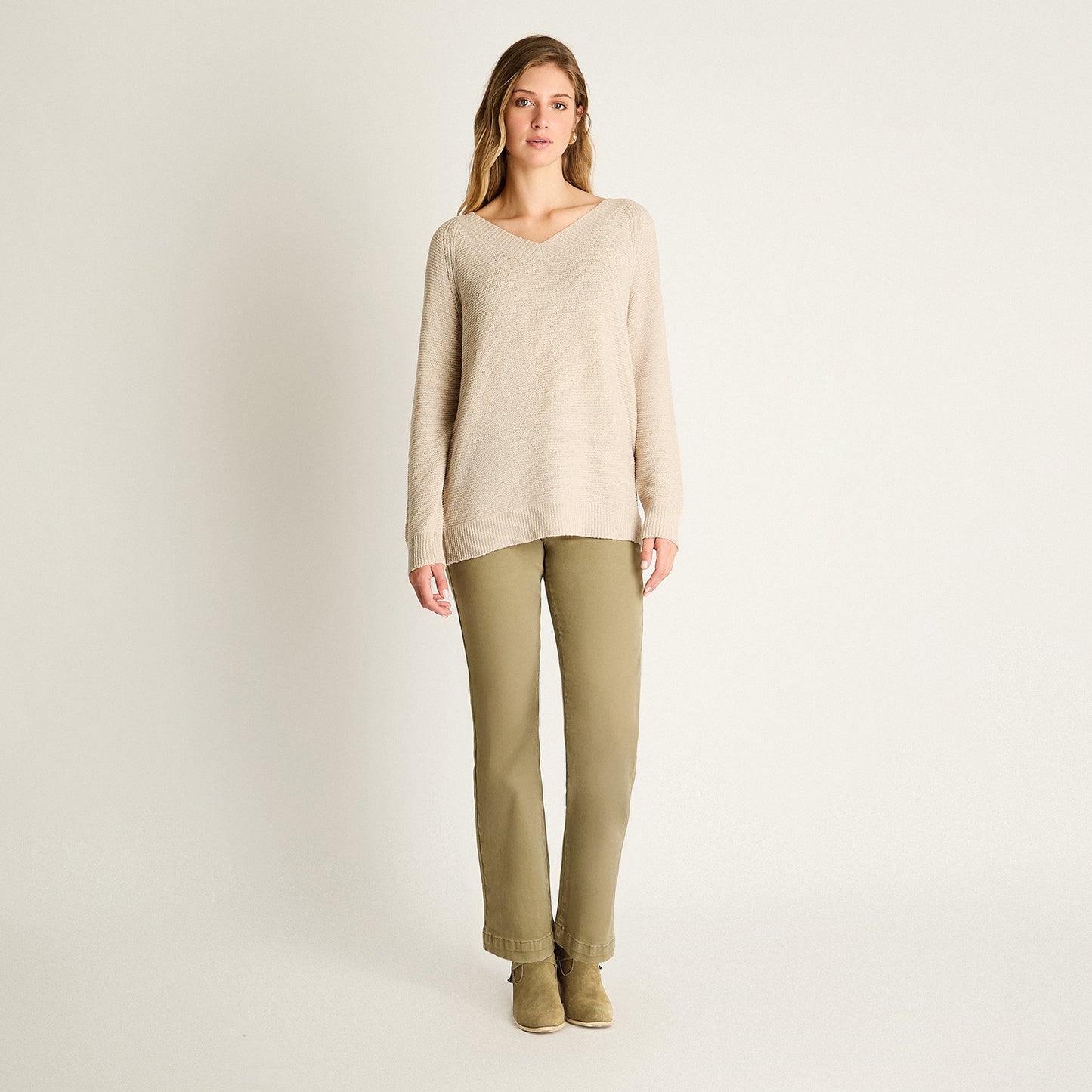 Sweater Beige Manga Larga Baja elasticidad Sin Forro Calce Normal