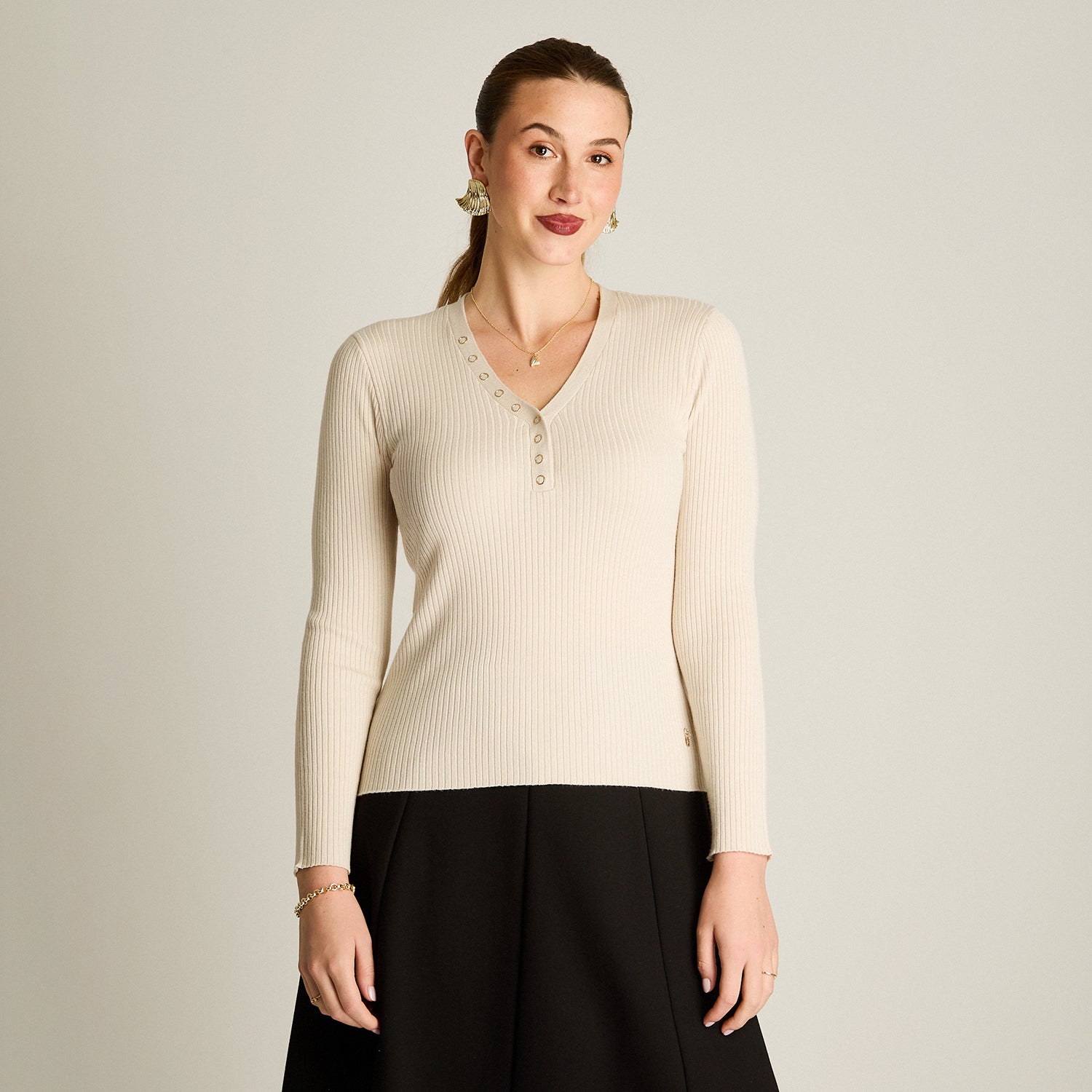 Sweater Arena Manga Larga Elasticidad Media Sin Forro Calce Normal Tela Tejido