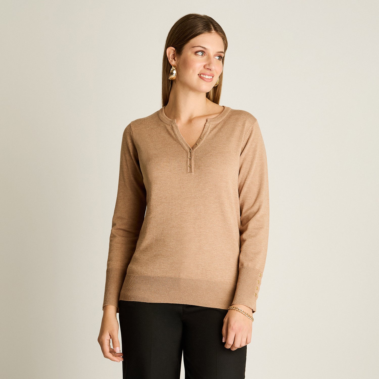 Sweater Camel Manga Larga Elasticidad Media Sin Forro Calce Normal Tela Tejido