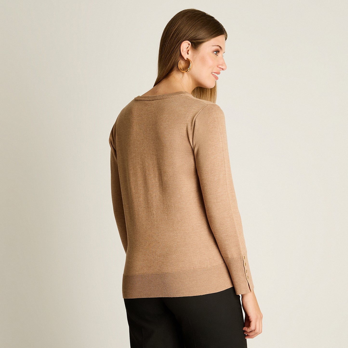 Sweater Camel Manga Larga Elasticidad Media Sin Forro Calce Normal Tela Tejido