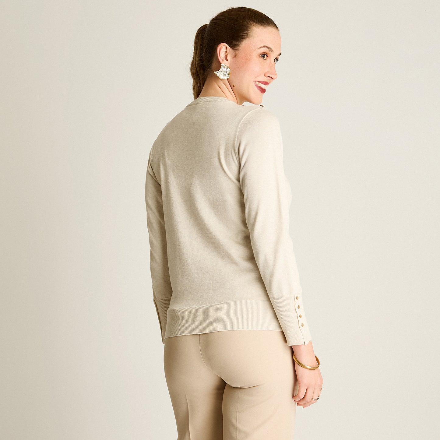 Sweater Arena Manga Larga Elasticidad Media Sin Forro Calce Normal Tela Tejido