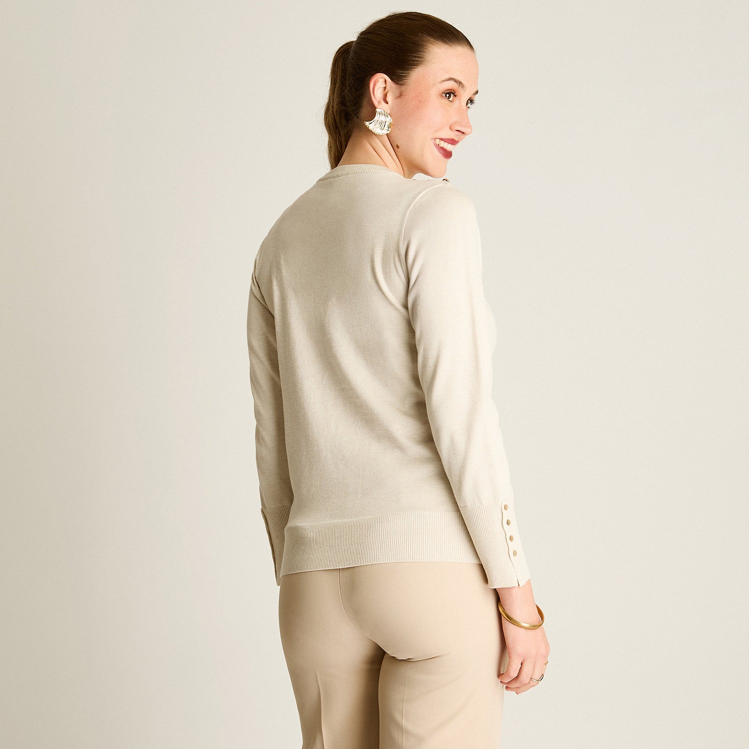 Sweater Arena Manga Larga Elasticidad Media Sin Forro Calce Normal Tela Tejido