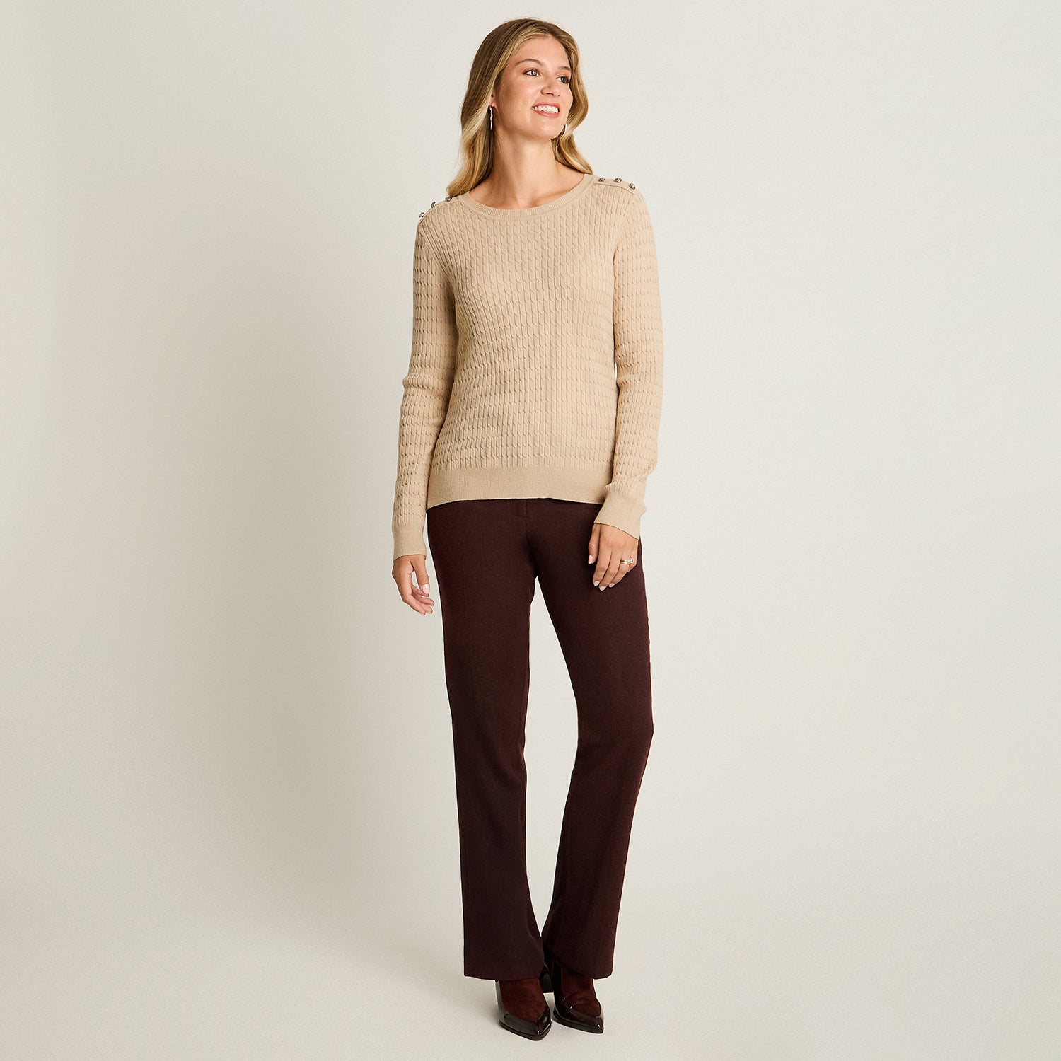 Sweater Beige Manga Larga Elasticidad Media Sin Forro Calce Normal Tela Tejido