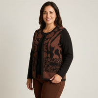 Sweater Café Twin Set con Estampado Animal Print y Aplicación de Strass en modelo plus size