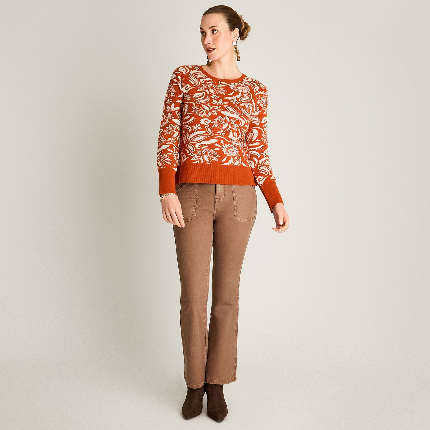 Sweater Terracota Manga Larga Elasticidad Baja Sin Forro Calce Holgado Tela Tejido