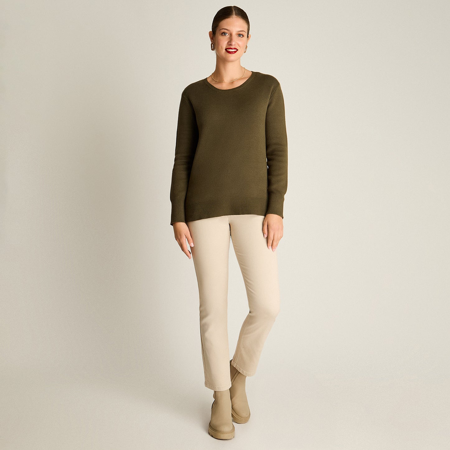 Sweater Verde Manga Larga Elasticidad Baja Sin Forro Calce Holgado Tela Tejido