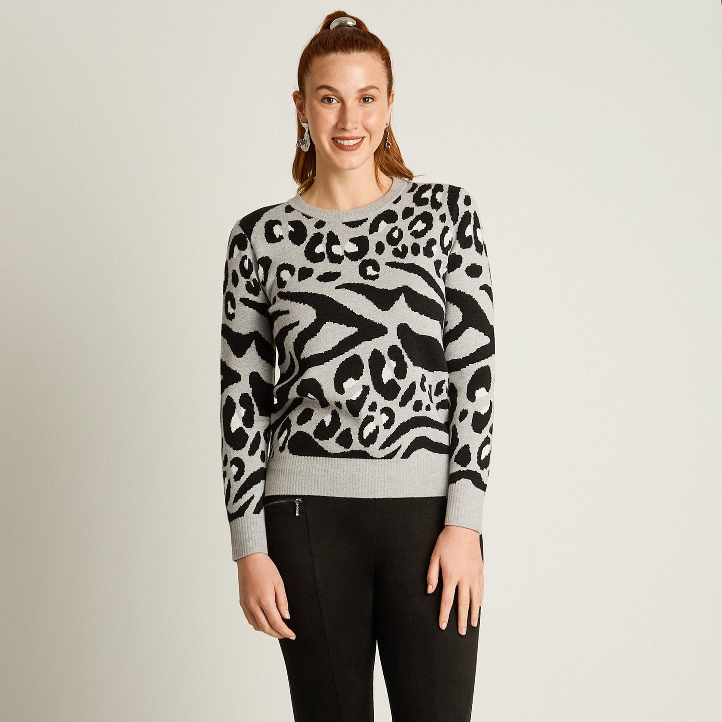 Sweater Negro Manga Larga Elasticidad Media Sin Forro Calce Normal Tela Tejido