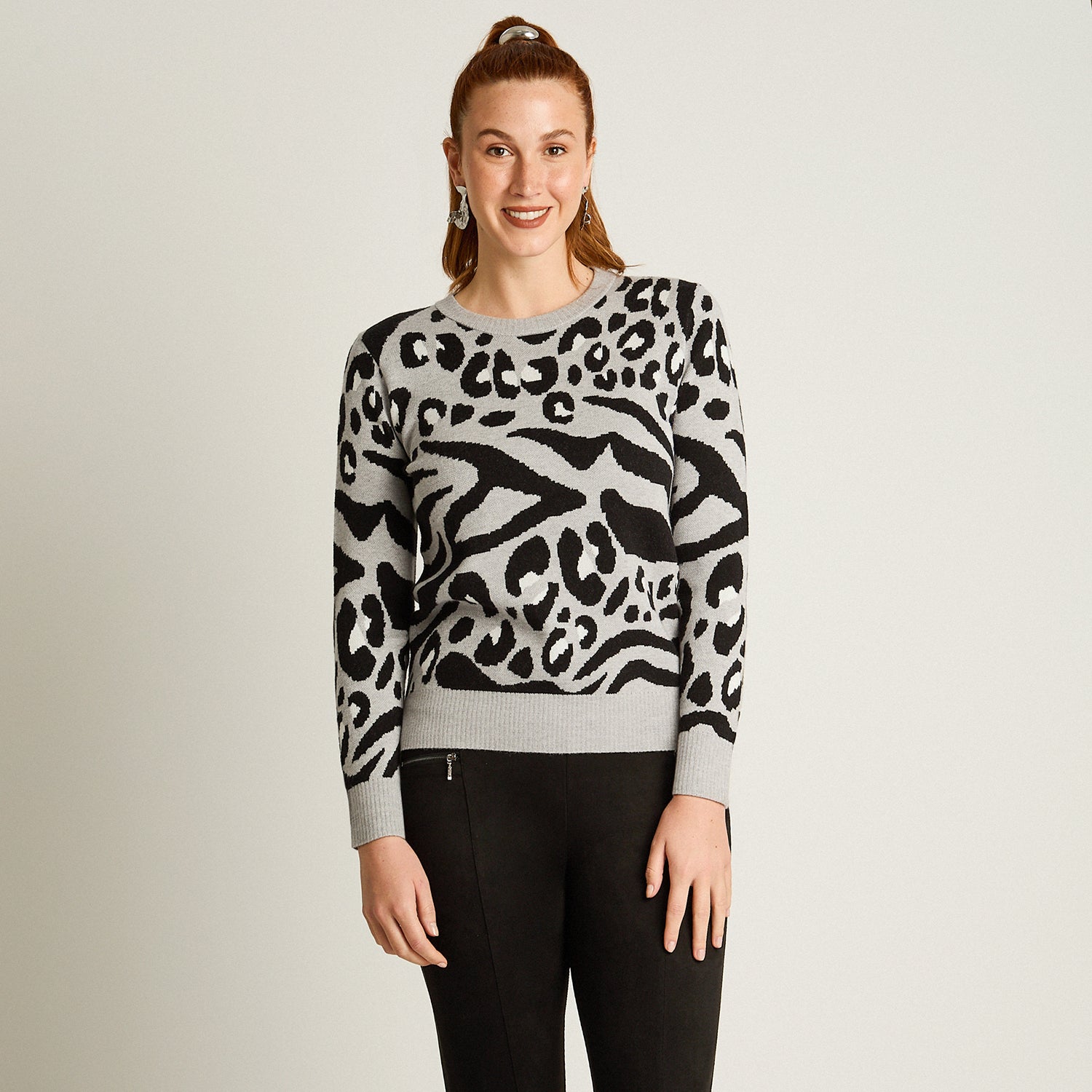 Sweater Negro Manga Larga Elasticidad Media Sin Forro Calce Normal Tela Tejido