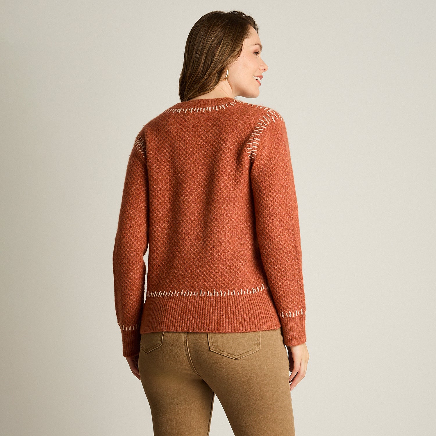 Sweater Terracota Manga Larga Elasticidad Media Sin Forro Calce Normal Tela Tejido