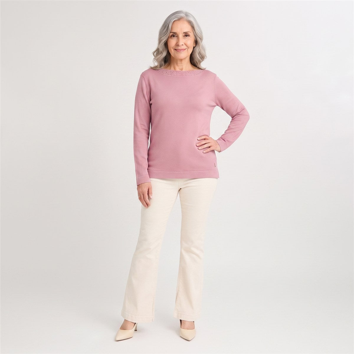 Sweater con Aplicación de Strass Rosado en modelo adulta