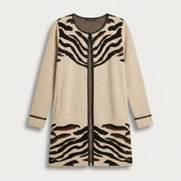 Tapado Beige con Estampado Animal Print en Tejido en plano
