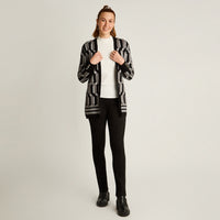 Tapado Negro Manga Larga Elasticidad Media Sin Forro Calce Normal Tela Tejido